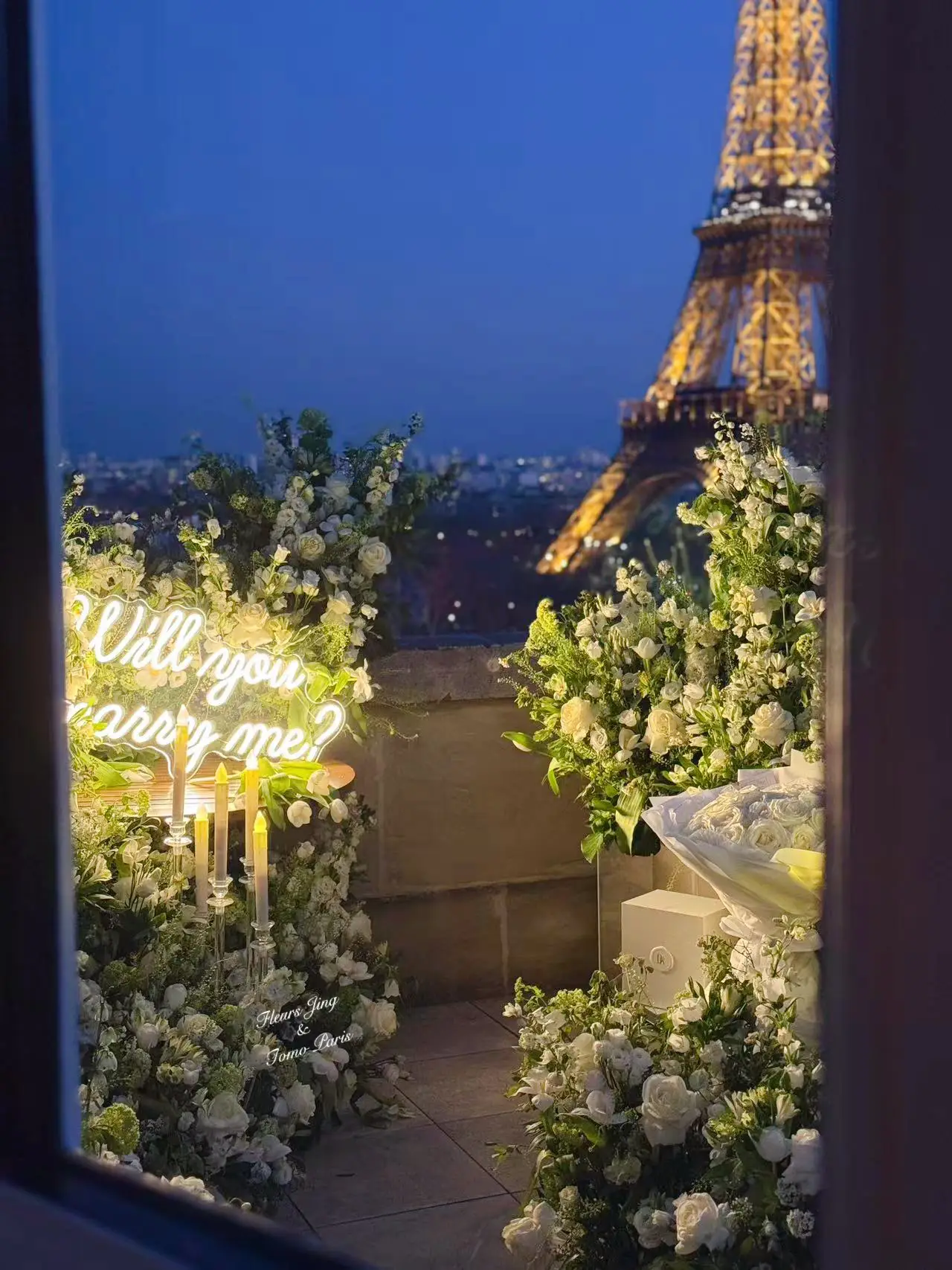 Demande en mariage-Hôtel Shangri-La - nuit